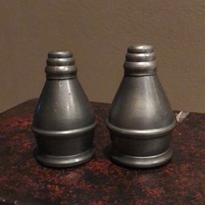 Metal England S & P Shakers